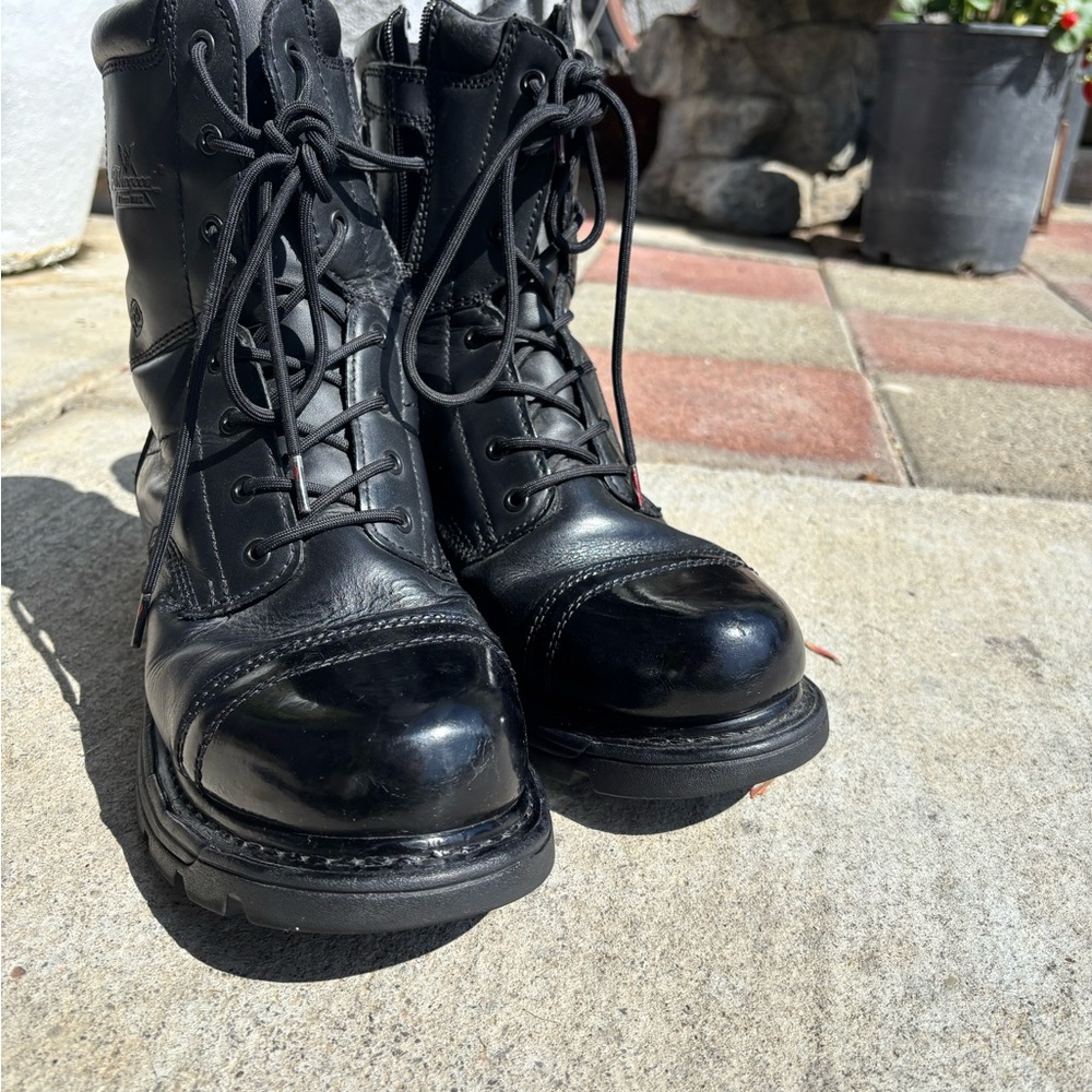 Black Leather Thorogood V300gs